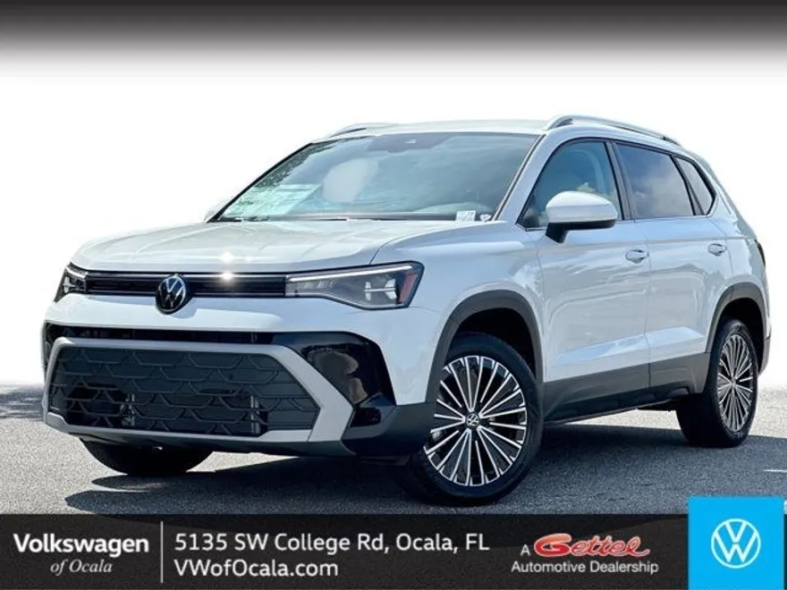 2025 Volkswagen Taos SE photo 1