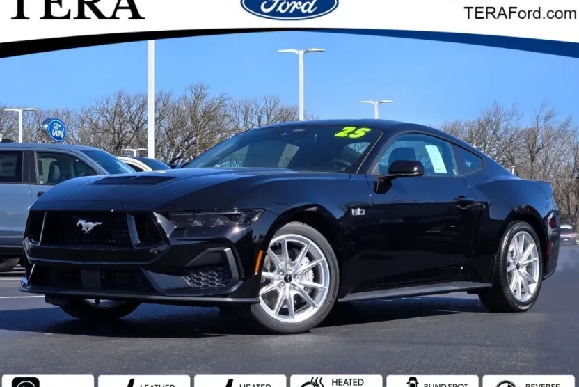 2025 Ford Mustang GT Premium photo 1