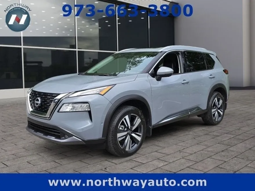 2023 Nissan Rogue SL photo 1