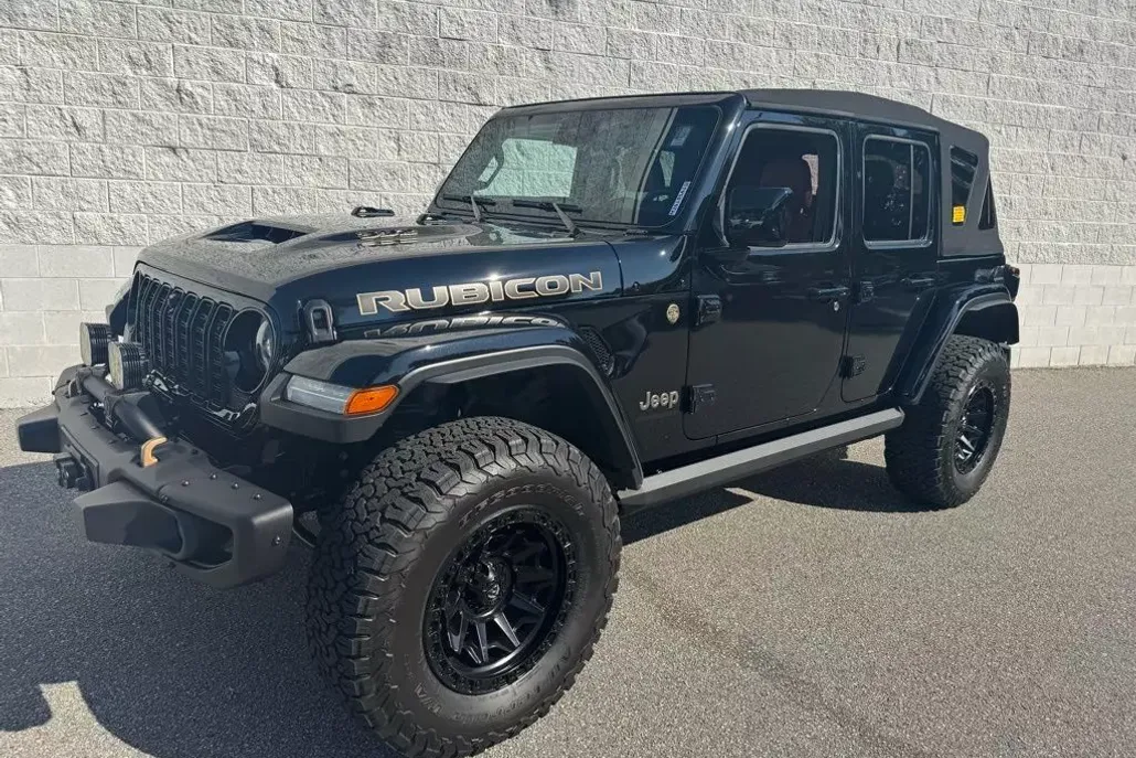 2024 Jeep Wrangler Rubicon 392 photo 1