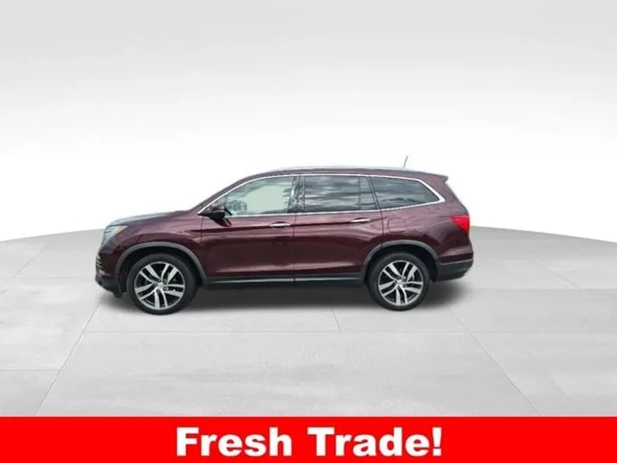 2016 Honda Pilot Touring photo 1