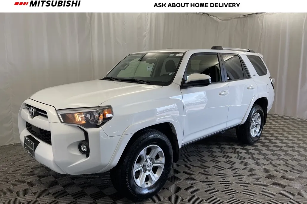 2024 Toyota 4Runner SR5 photo 1