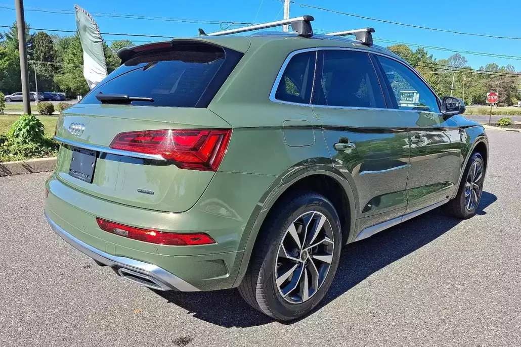 2023 Audi Q5 45 S line Premium photo 1