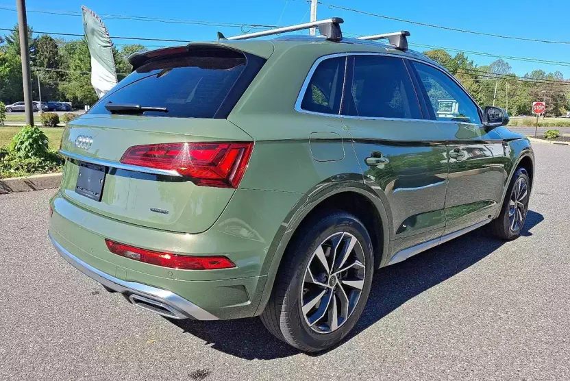 2023 Audi Q5 45 S line Premium photo 1