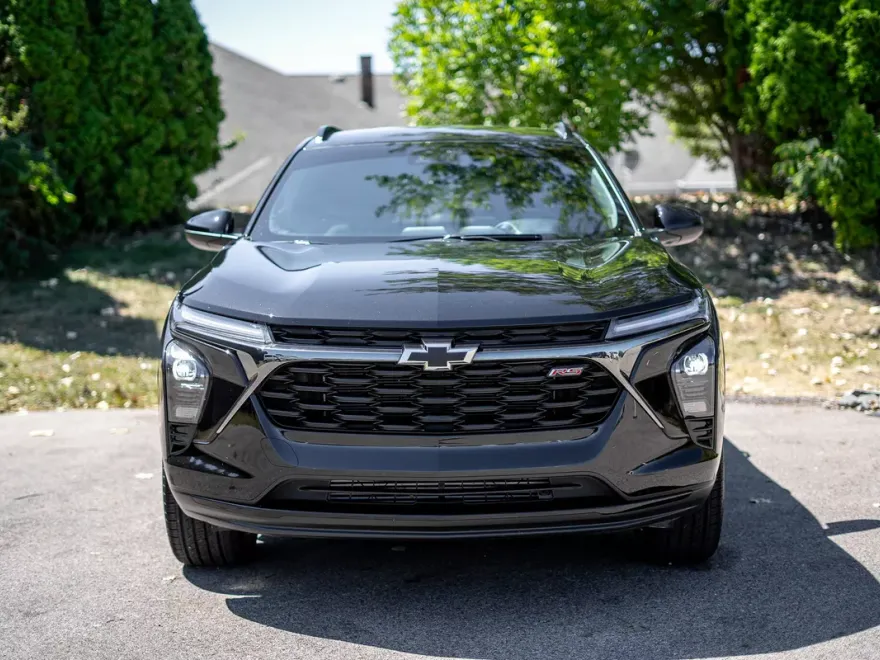 2024 Chevrolet Trax photo 1