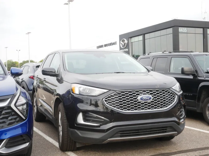 2024 Ford Edge SEL photo 1