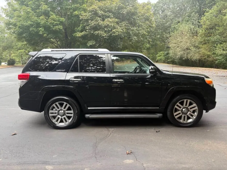 2010 Toyota 4Runner Limited photo 1