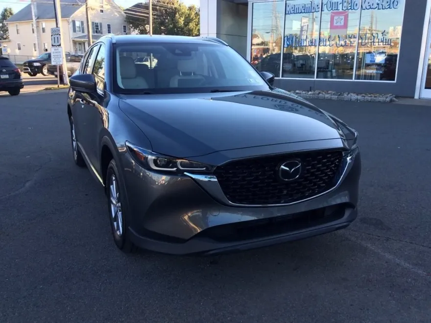 2022 Mazda CX-5 2.5 S Preferred photo 1