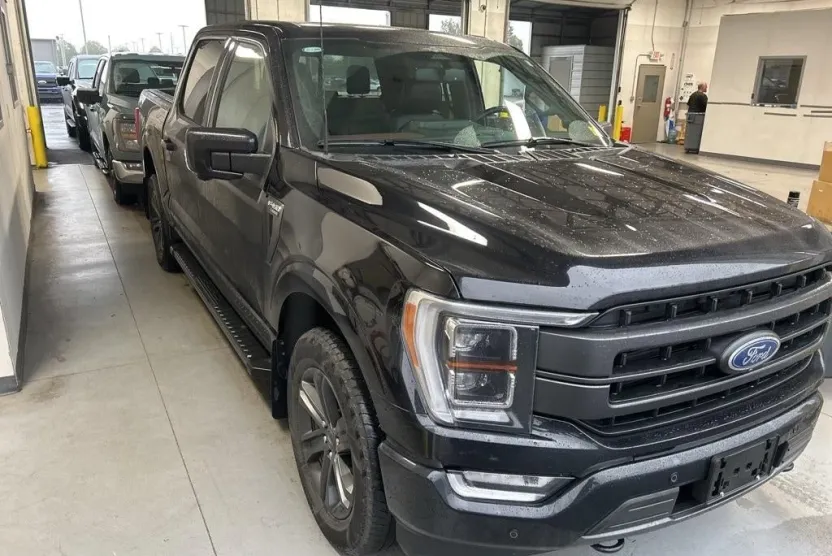 2023 Ford F-150 Lariat photo 1