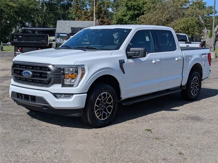 2023 Ford F-150 XLT photo 1