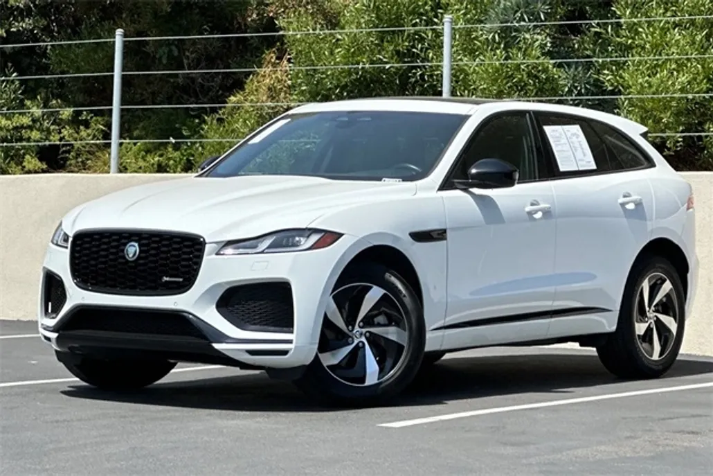 2024 Jaguar F-PACE P250 R-Dynamic S photo 1