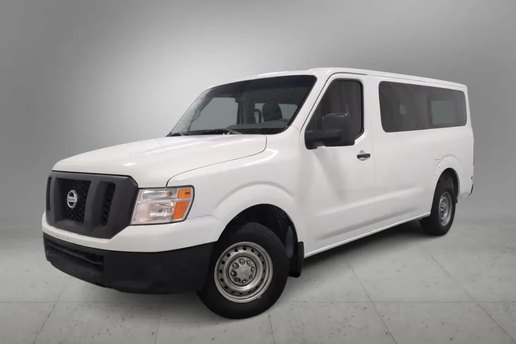 2016 Nissan NV photo 1
