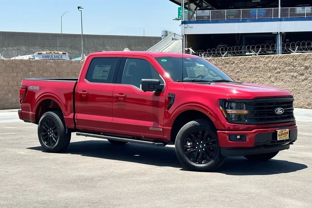 2025 Ford F-150 XLT photo 1