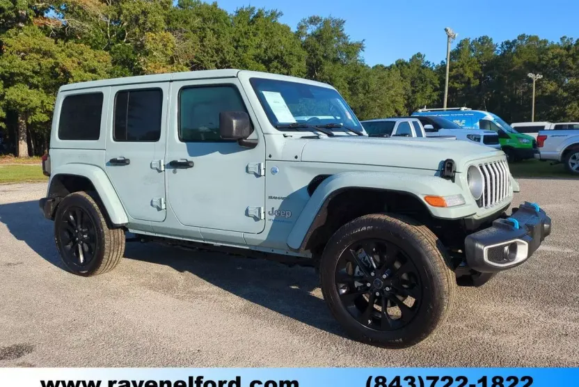 2024 Jeep Wrangler 4xe Sahara photo 1
