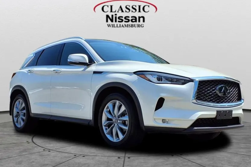 2022 Infiniti QX50 Luxe photo 1