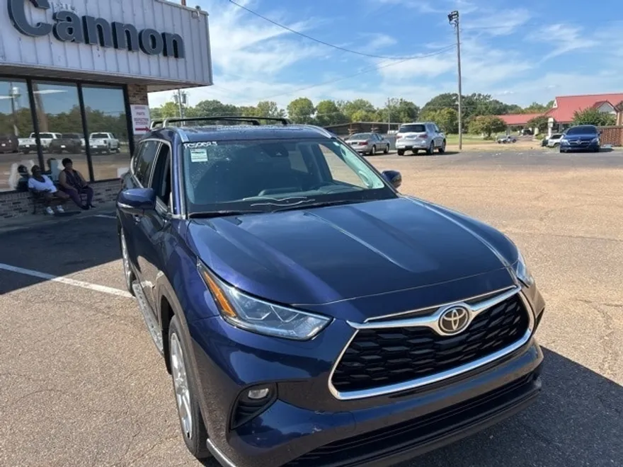 2021 Toyota Highlander Limited photo 1
