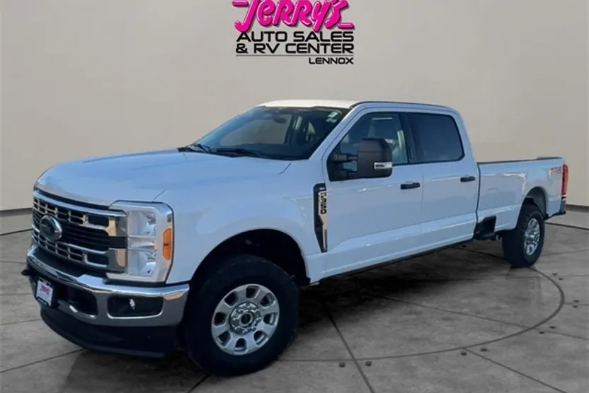 2023 Ford F-350 photo 1