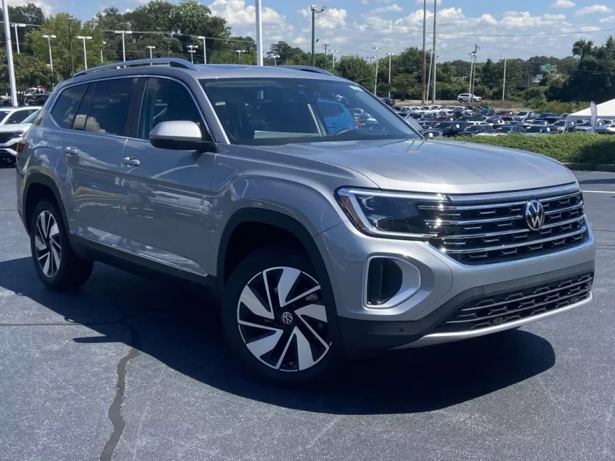 2026 Volkswagen Atlas SEL photo 1