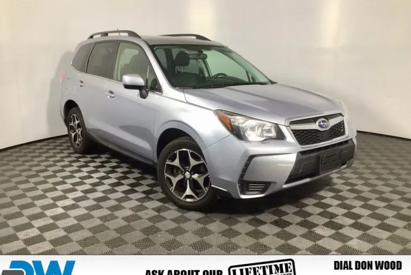 2014 Subaru Forester 2.0XT Premium photo 1