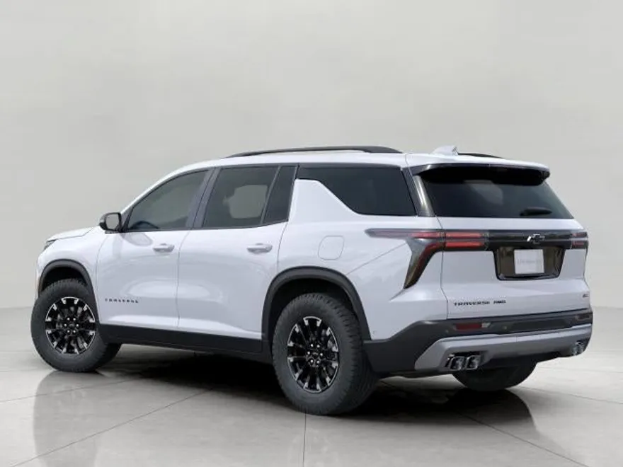 2026 Chevrolet Traverse Z71 photo 1