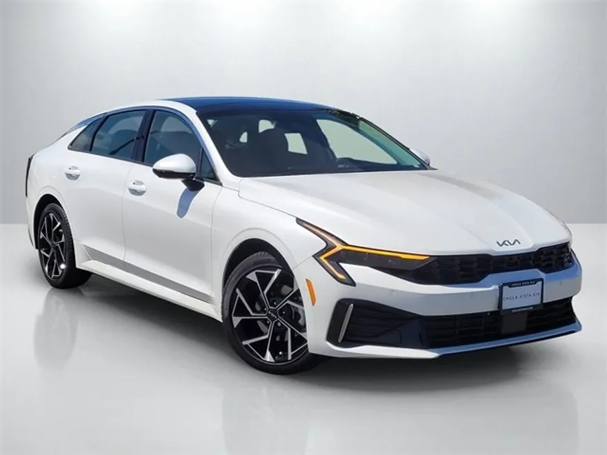 2025 Kia K5 EX photo 1
