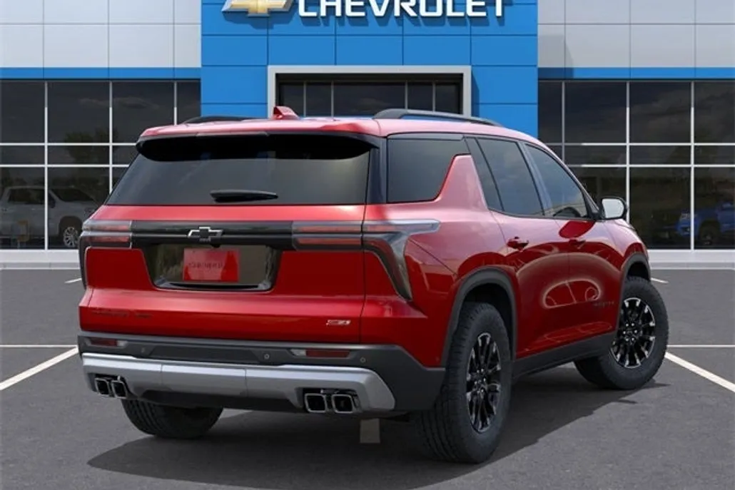 2026 Chevrolet Traverse Z71 photo 1