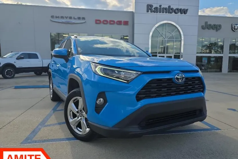 2021 Toyota RAV4 Hybrid XLE Premium photo 1