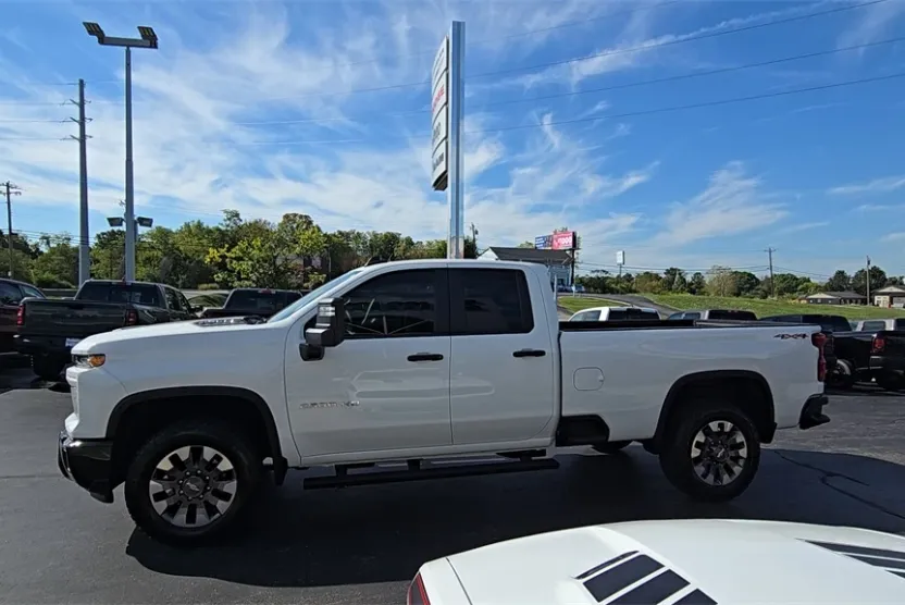 2024 Chevrolet Silverado 2500HD Custom photo 1