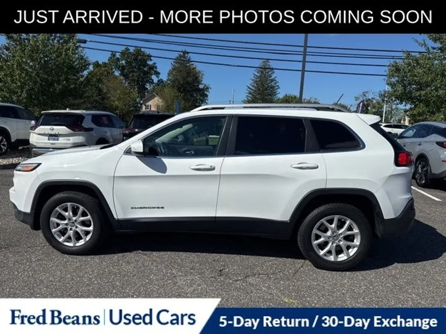 2015 Jeep Cherokee Latitude photo 1