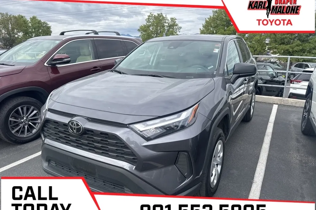 2024 Toyota RAV4 LE photo 1