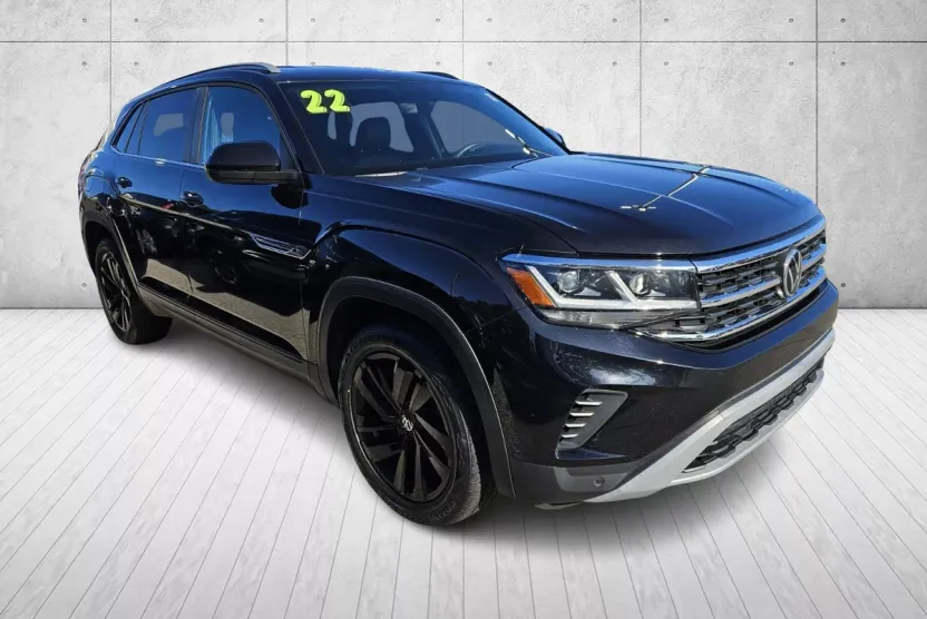 2022 Volkswagen Atlas Cross Sport V6 SE Technology photo 1