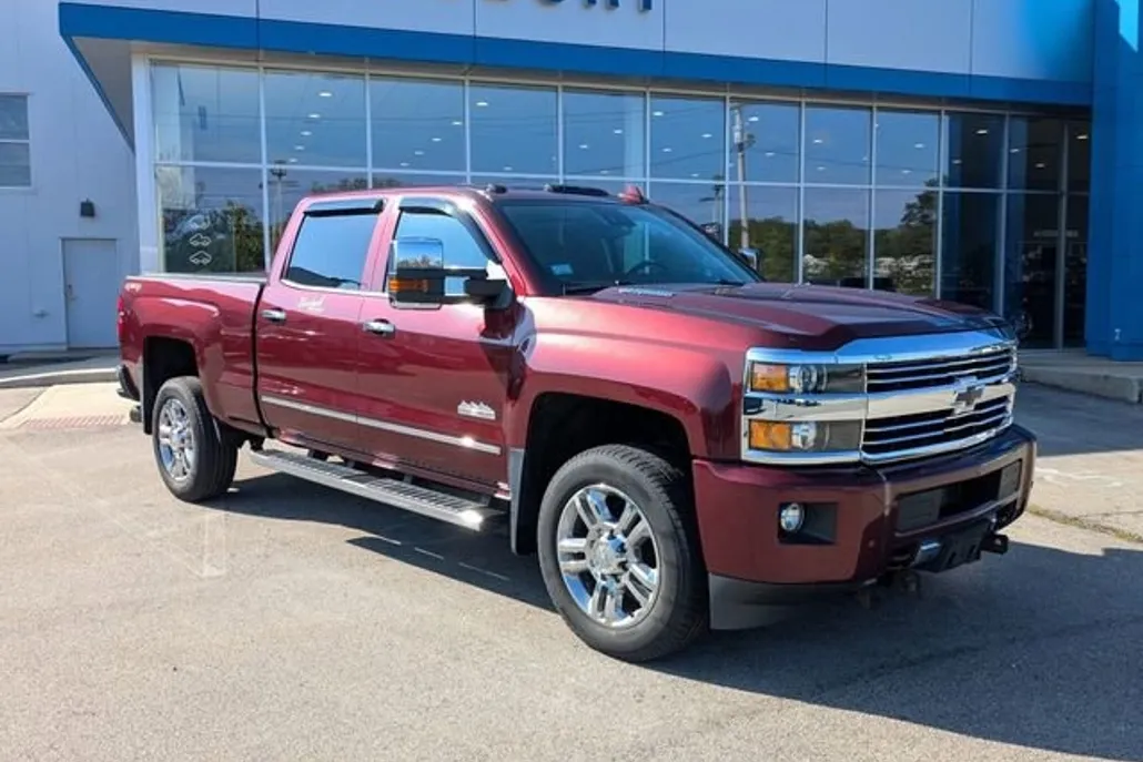 2016 Chevrolet Silverado 2500HD High Country photo 1