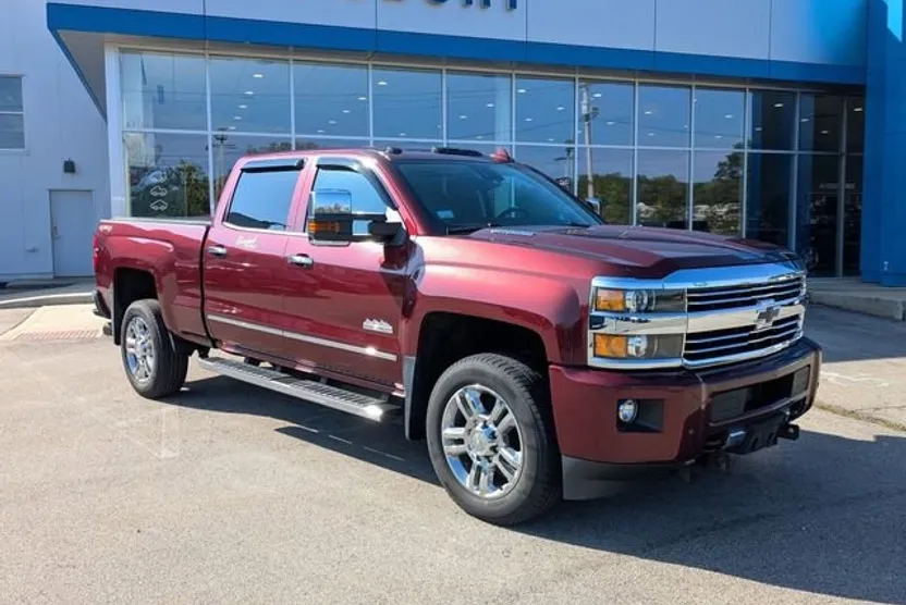 2016 Chevrolet Silverado 2500HD High Country photo 1