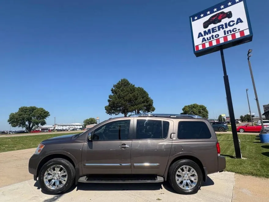 2015 Nissan Armada Platinum photo 1