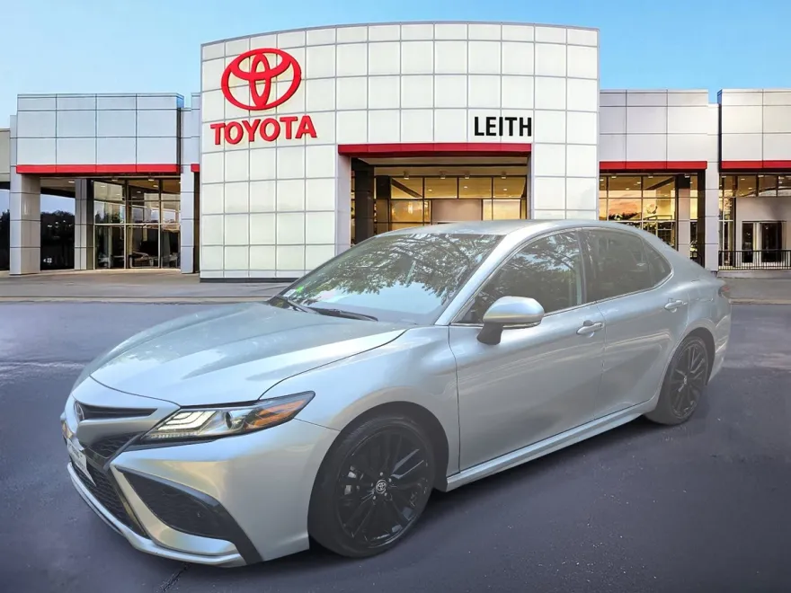 2023 Toyota Camry XSE photo 1