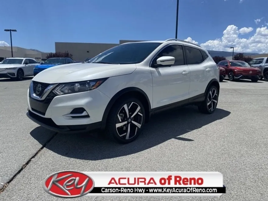 2022 Nissan Rogue Sport SL photo 1