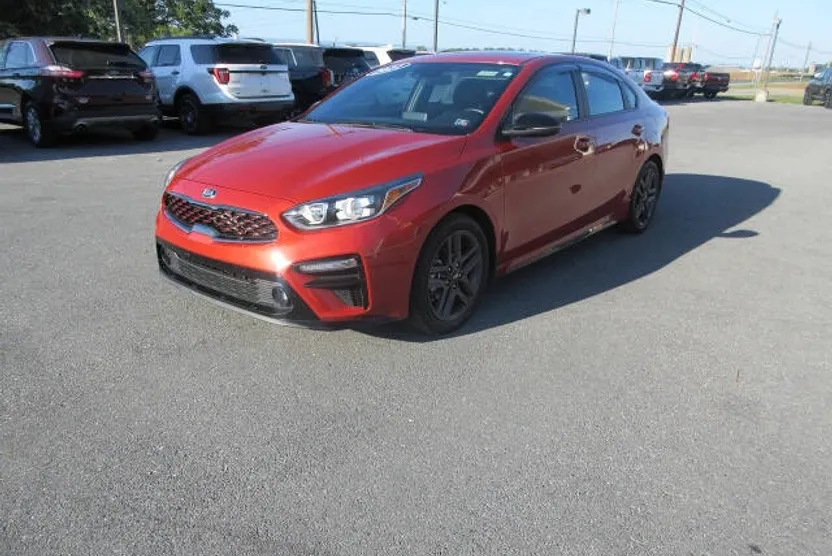 2021 Kia Forte GT-Line photo 1