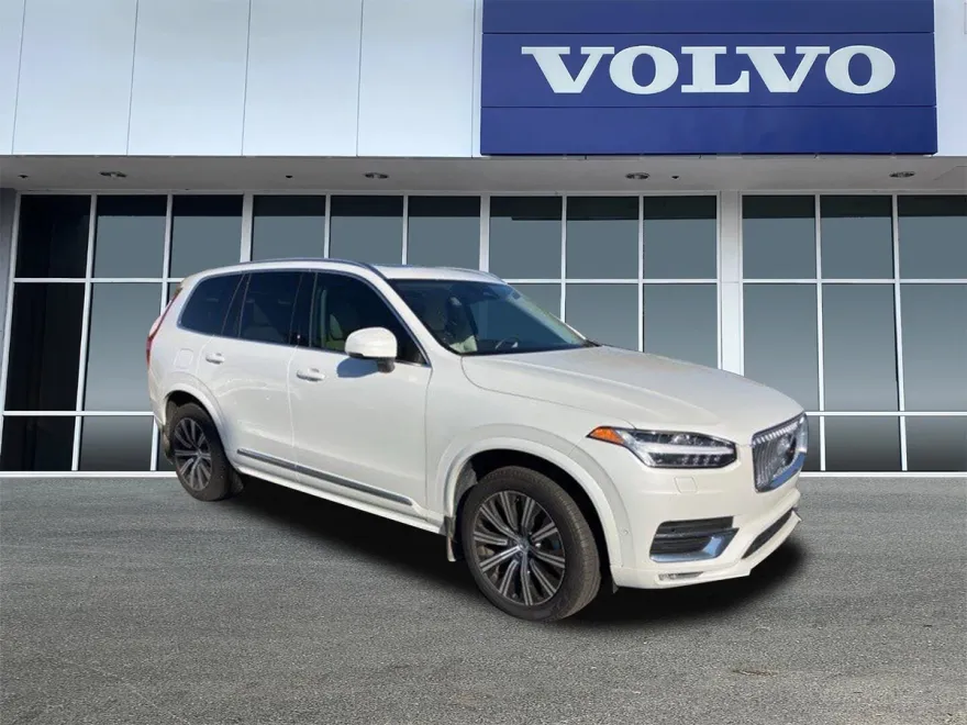 2024 Volvo XC90 Plus photo 1