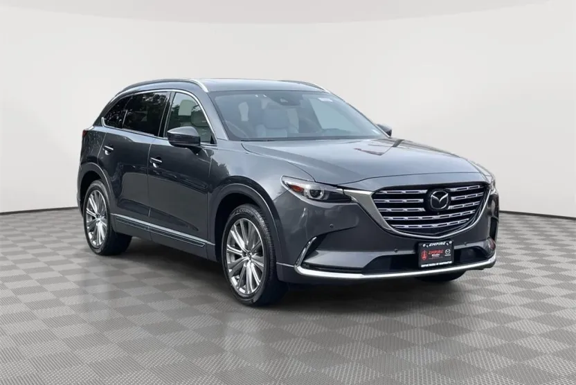 2023 Mazda CX-9 Signature photo 1