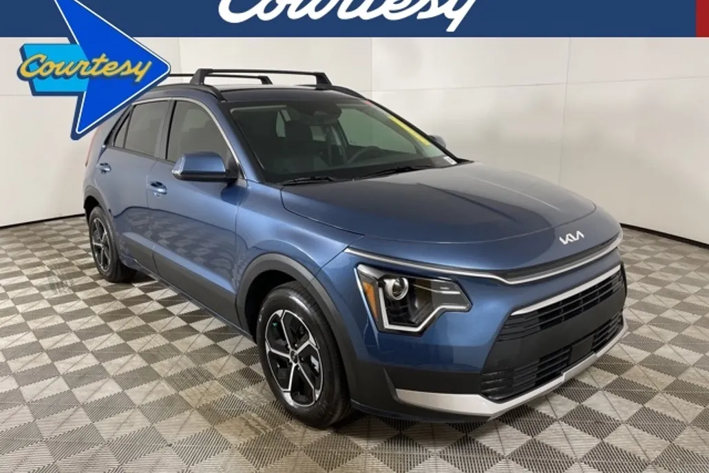 2025 Kia Niro EX photo 1