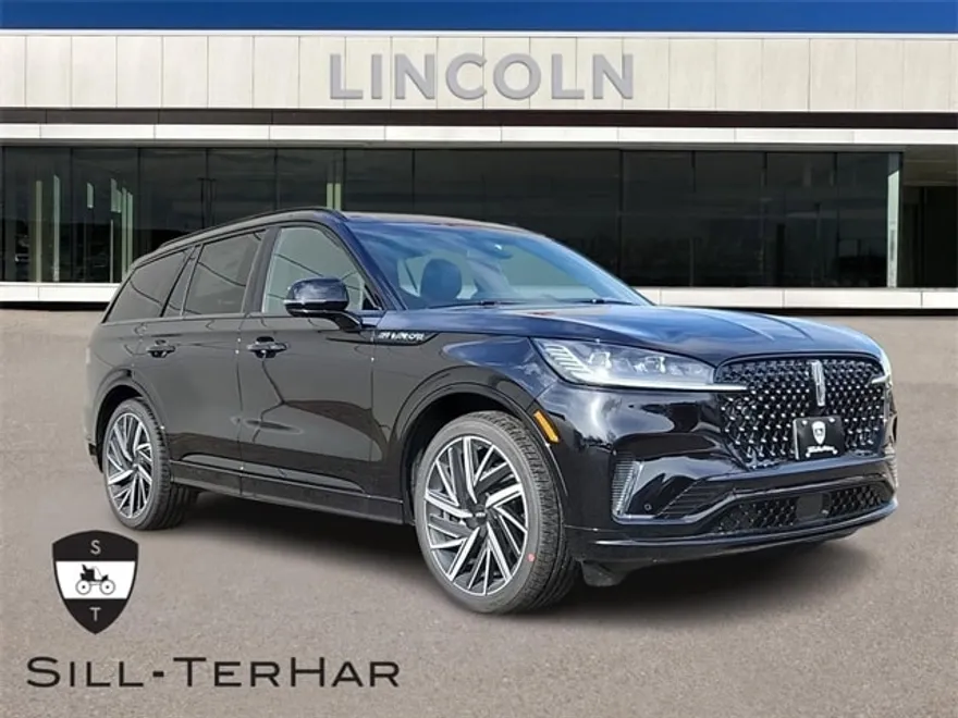 2025 Lincoln Aviator Black Label photo 1