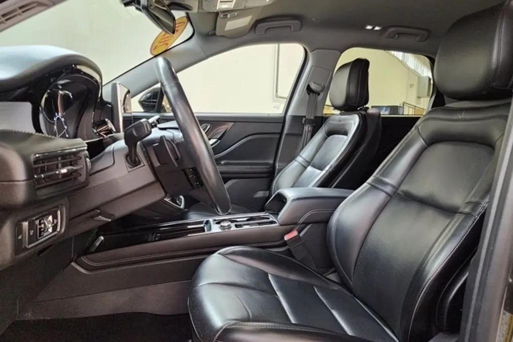 2020 Lincoln Corsair Standard photo 1