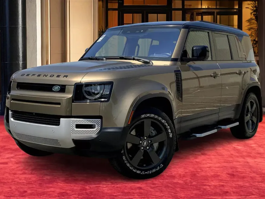 2020 Land Rover Defender SE photo 1