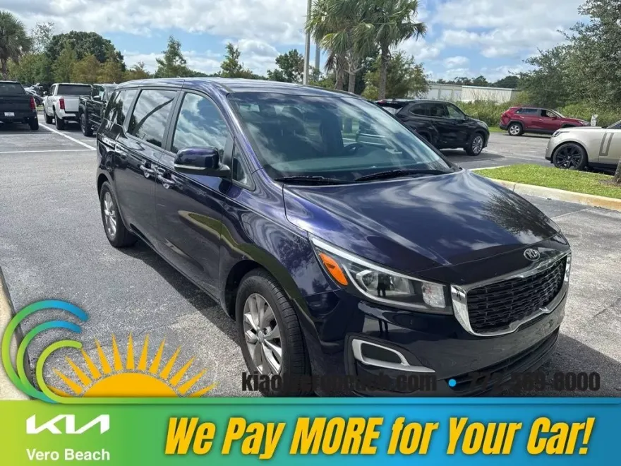 2021 Kia Sedona LX photo 1
