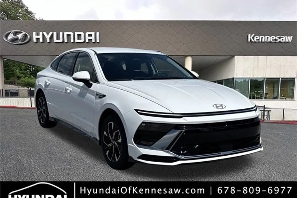 2025 Hyundai Sonata SEL photo 1