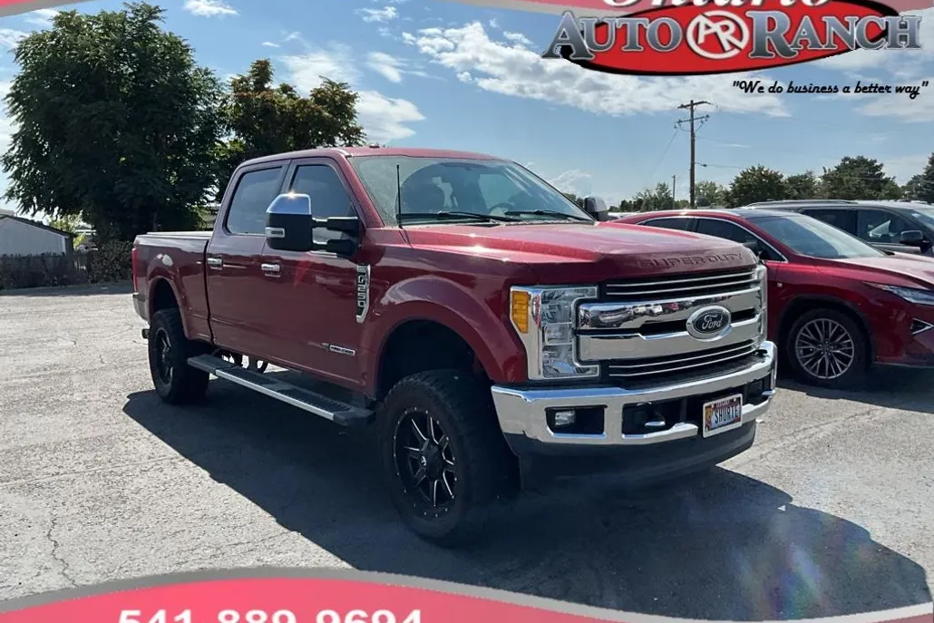 2017 Ford F-250 Lariat photo 1