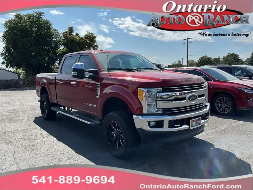 2017 Ford F-250 Lariat photo 1