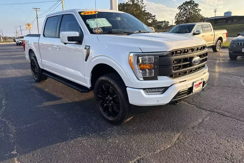 2023 Ford F-150 Lariat photo 1