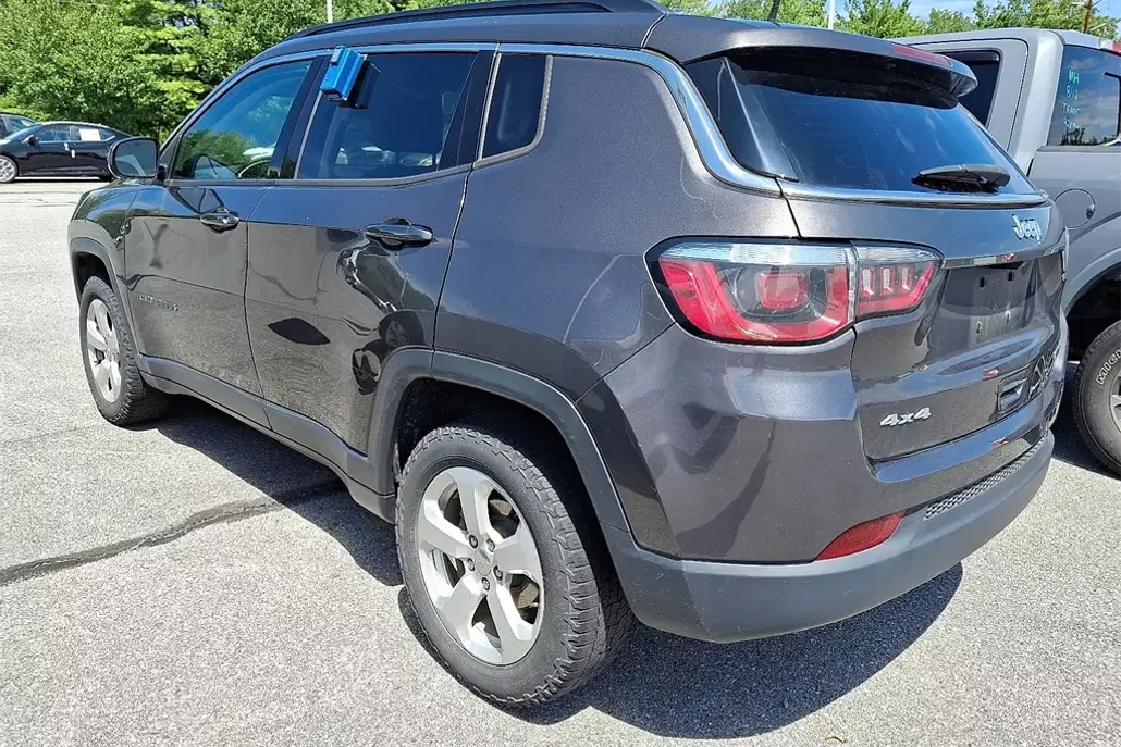 2018 Jeep Compass Latitude photo 1