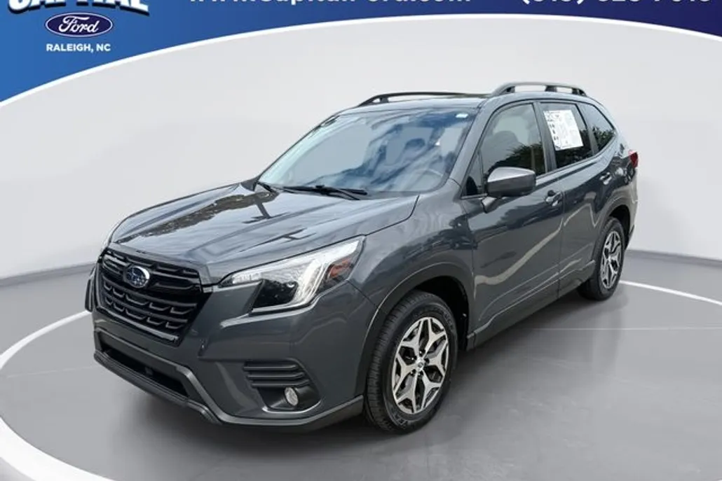 2023 Subaru Forester Premium photo 1